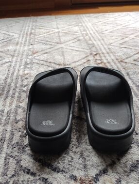 wild fable Black Platform Slide Sandals